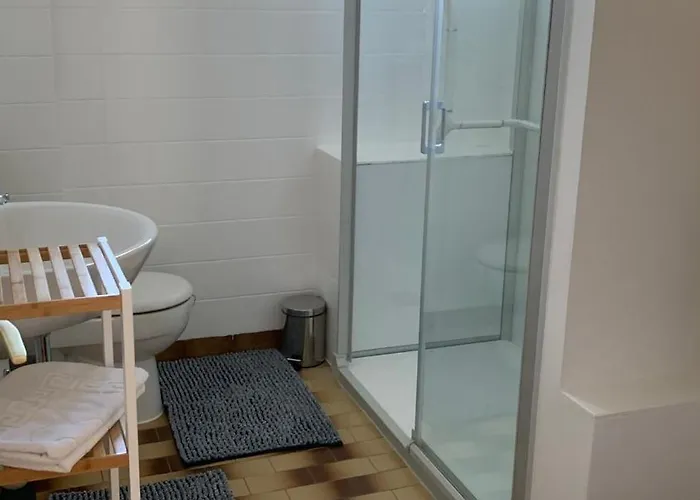 Möblierte In Für Bis Zu 8 Personen *